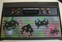 INTERVIEW de Oskunk : des consoles custom au Posca ! atari custom space invaders