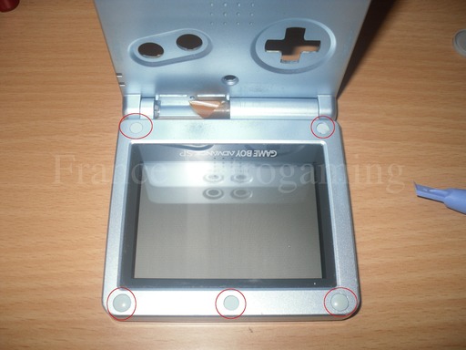 TUTORIEL] Changer une coque de Game Boy Advance SP - Retrogaming FR