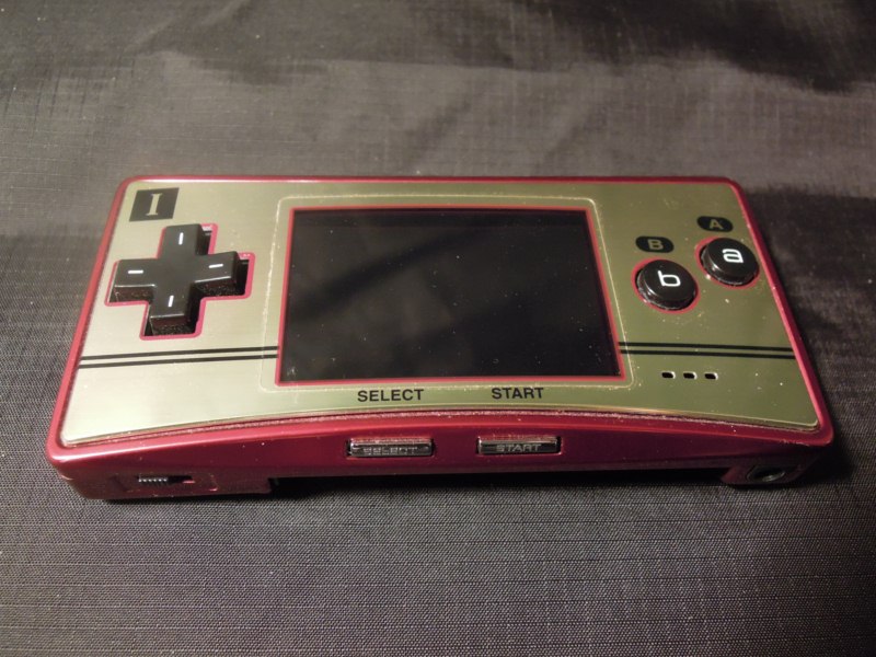 Game Boy Micro Famicom Edition Mario 20th Anniversary